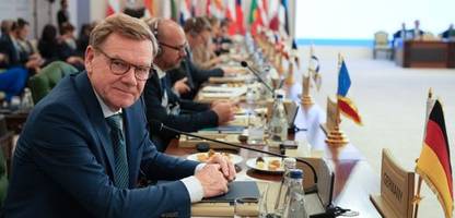 Johann Wadephul: Außenminister-Reise nach Kuwait sollte Routine sein. Dann funkte Donald Trump dazwischen