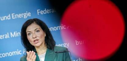 Wirtschaft: Berater von Katherina Reiche fordern Deregulierung und höheres Renteneintrittsalter