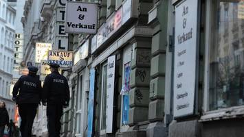 Sexueller Übergriff auf 18-Jährige in St. Georg – Zeugen gesucht