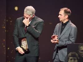 aufnahme in hall of fame: schweinsteiger weint