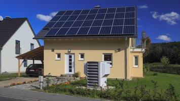 Energiewende im eigenen Haus: Ostdeutsche sind skeptisch