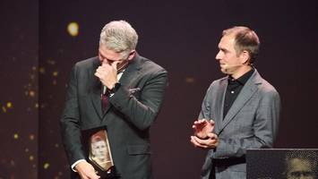 Bastian Schweinsteiger weint – emotionaler Hall-of-Fame-Abend