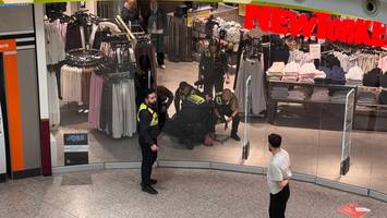 schlägerei im phoenix-center harburg – polizeieinsatz eskaliert