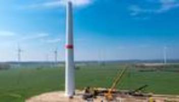 erneuerbare energie: mv verschärft regeln für neue windräder in bestehenden parks