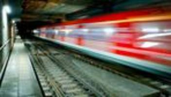 hauptwache frankfurt: frau vor s-bahn gestoßen: mutmaßlicher täter zeigt reue