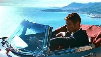 Hommage ans Agentenkino: „Reflection in a Dead Diamond“