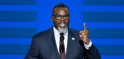 Chicago: Brandon Johnson kontert Donald Trumps Wunsch nach Inhaftierung im TV