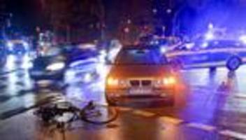 straßenverkehr: tipps fürs radfahren im herbst - sicherheit mit sichtbarkeit