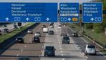unfall: nach lkw-brand: vollsperrung a3 am frankfurter kreuz