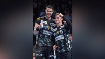 Füchse gewinnen in letzter Sekunde gegen Dinamo Bukarest