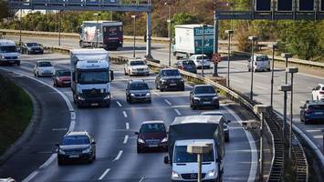 Sperrung der Stadtautobahn: Polizei mit Spürhunden im Einsatz
