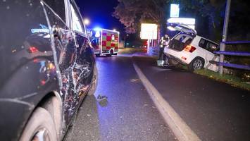 Pkw nach Unfall in Pinneberg schwer beschädigt – Hund gerettet