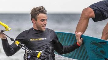 „Seltenes Ereignis“: Surfer kollidiert mit Wal – und stirbt