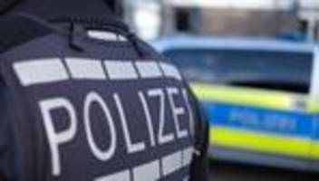 Karlsruhe: Frau sollte Gold an falsche Polizisten übergeben – Festnahme