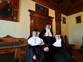 Leerstehendes Kloster besetzt: Rebellische Nonnen fordern Ermittlungen gegen Stiftsleiter