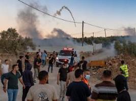mit steinen beworfen: afp-fotograf berichtet von heftigem angriff israelischer siedler