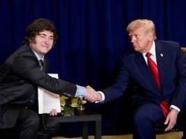 währungsswap stützt argentinien: trump greift milei mit milliarden unter die arme