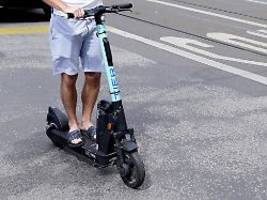 Zahl der Unfälle steigt: Stiftung fordert Führerscheinpflicht für E-Scooter