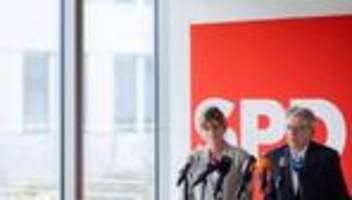 kritisches papier: nach kommunalwahl: spd steuert mit scharfer selbstkritik um