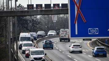 Sperrungen auf der A100 wegen Asphaltsanierung