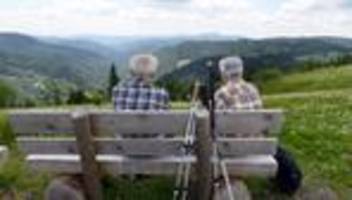 gesundes altern: weltweite lebenserwartung wieder auf vor-covid-niveau
