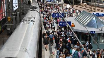 massive einschränkungen für bahnreisende am sonntag – aus zwei gründen