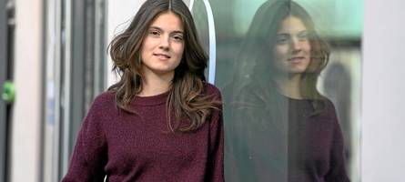 dafür verzichtet sie auch aufs handy: für eine augsburger schülerin geht ein traum in erfüllung