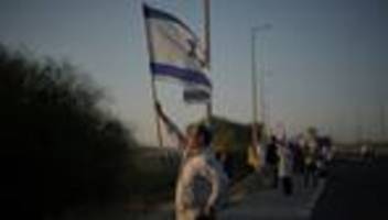 freilassung der noch lebenden israelischen geiseln hat begonnen
