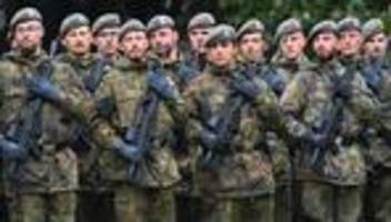 wehrdienst: mehrheit der deutschen befürwortet wiedereinführung der wehrpflicht