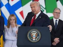 Einzige Frau bei 30 Staatschefs: Trump lobt beim Gaza-Gipfel Melonis Schönheit