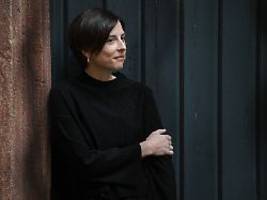 Für Roman Die Holländerinnen: Schweizerin Dorothee Elmiger gewinnt Deutschen Buchpreis