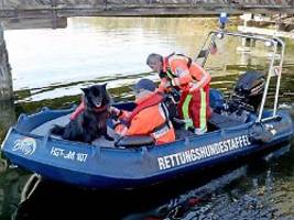 Junge aus Güstrow vermisst: Leichenhunde schlagen bei Suche nach Fabian an See an
