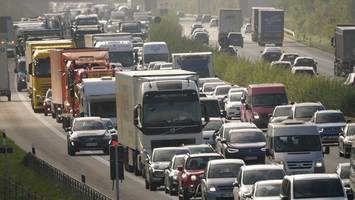 Lange Staus auf A7 nerven Autofahrer: Neumünster wird zum Nadelöhr