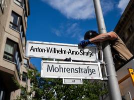 berlin: straßenkampf mit name und anschrift