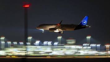 Nachtflugverbot: Umleitung nach Rostock – wegen zwei Minuten