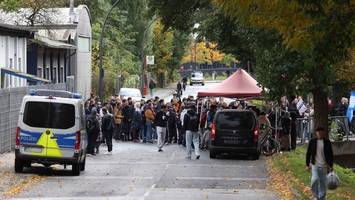 Polizeieinsatz in der Notunterkunft: Was geschah nach der Demo?