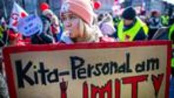 Prostet gegen Sozialkürzungen: Verbänden befürchten Sozialkürzungen - große Protestaktion