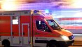 Unfall: Frontalzusammenstoß beim Abbiegen – vier Verletzte