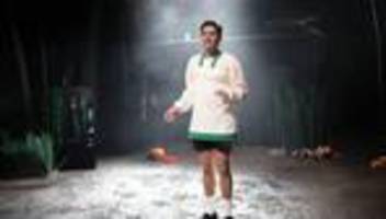 Uraufführung in Bremen: Eine Tragödie: Mesut Özils Geschichte als Theaterstück