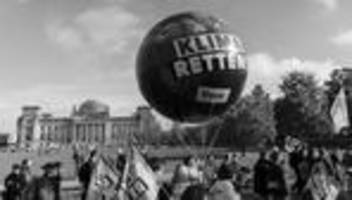 kampagne gegen ngos: die cdu gerät da zunehmend rein