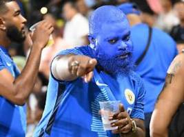Blaue Haie und Blaue Welle?: Auch diese Fußball-Zwerge können es noch zur WM schaffen