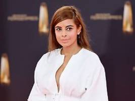 Kleine OP gehabt: Collien Fernandes meldet sich aus dem Krankenhaus