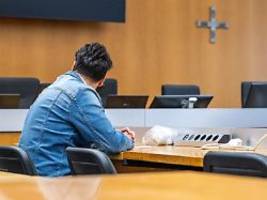 Mäusegift in Plombe: Vater wegen Mordversuchs an dreijähriger Tochter angeklagt