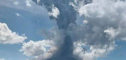 Indonesien: Vulkan Lewotobi Laki-Laki spuckt zehn Kilometer hohe Aschesäule