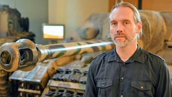 „brave nazis“: wie ein linker historiker das panzermuseum lenkt