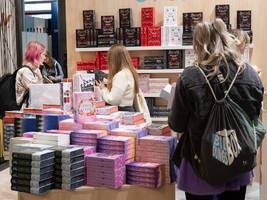 Bücher: Junge Frauen lesen wieder viel. Und doch: Das ist vor allem tragisch