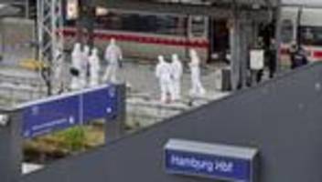 Messerattacke im Hauptbahnhof: Staatsanwaltschaft: Frau soll nach Angriff in Psychiatrie