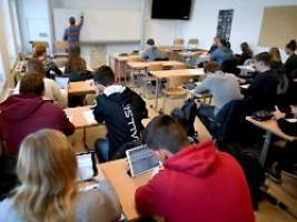 altbekannte schlusslichter: mathe-leistungen gehen bergab - vor allem in einem bundesland