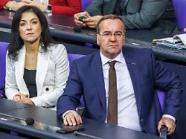 Wehrdienst im Bundestag: Pistorius lobt den Zoff und zeigt sich offen für Kompromisse