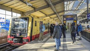 S-Bahn-Unfall am Westkreuz – Rollstuhlfahrer schwer verletzt